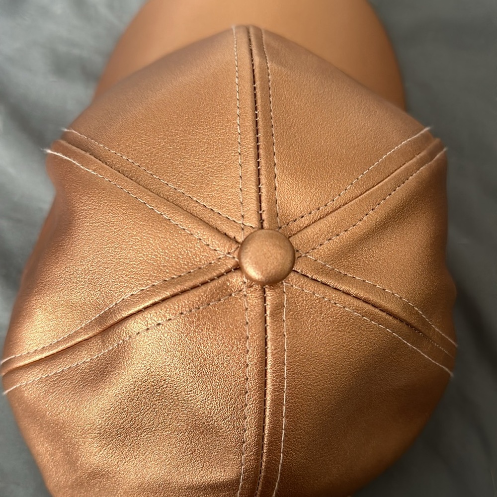 Bronze cap - Picture 3 of 4